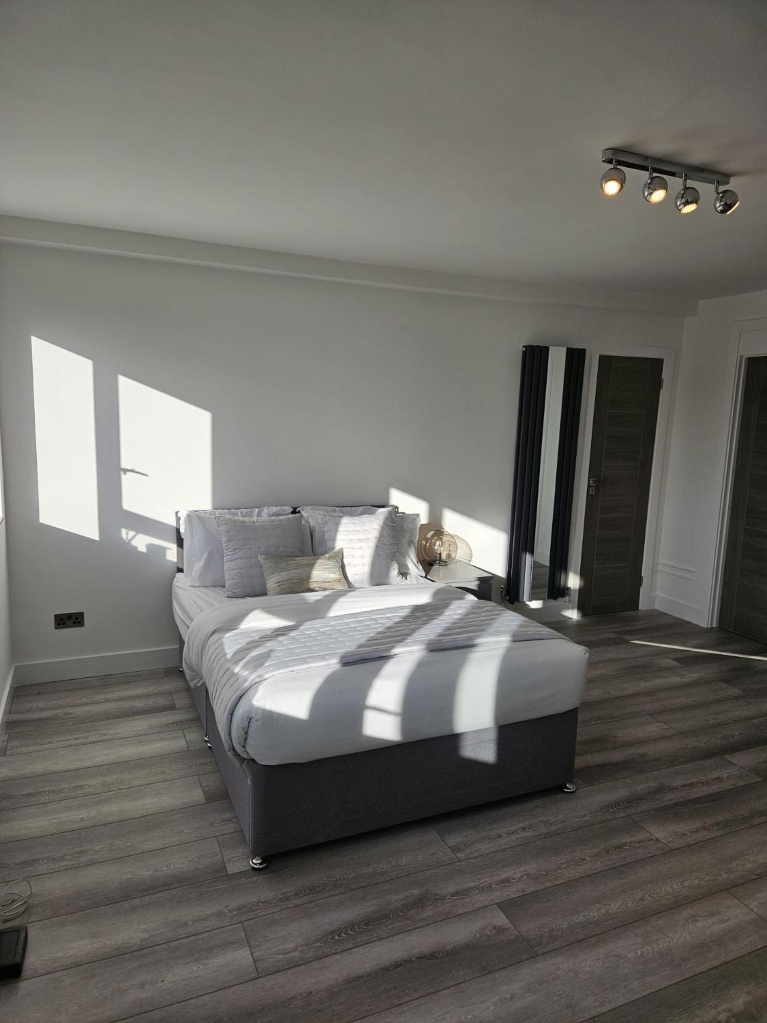 Penthouse Studio By Regent'S Park/Euston ลอนดอน ภายนอก รูปภาพ